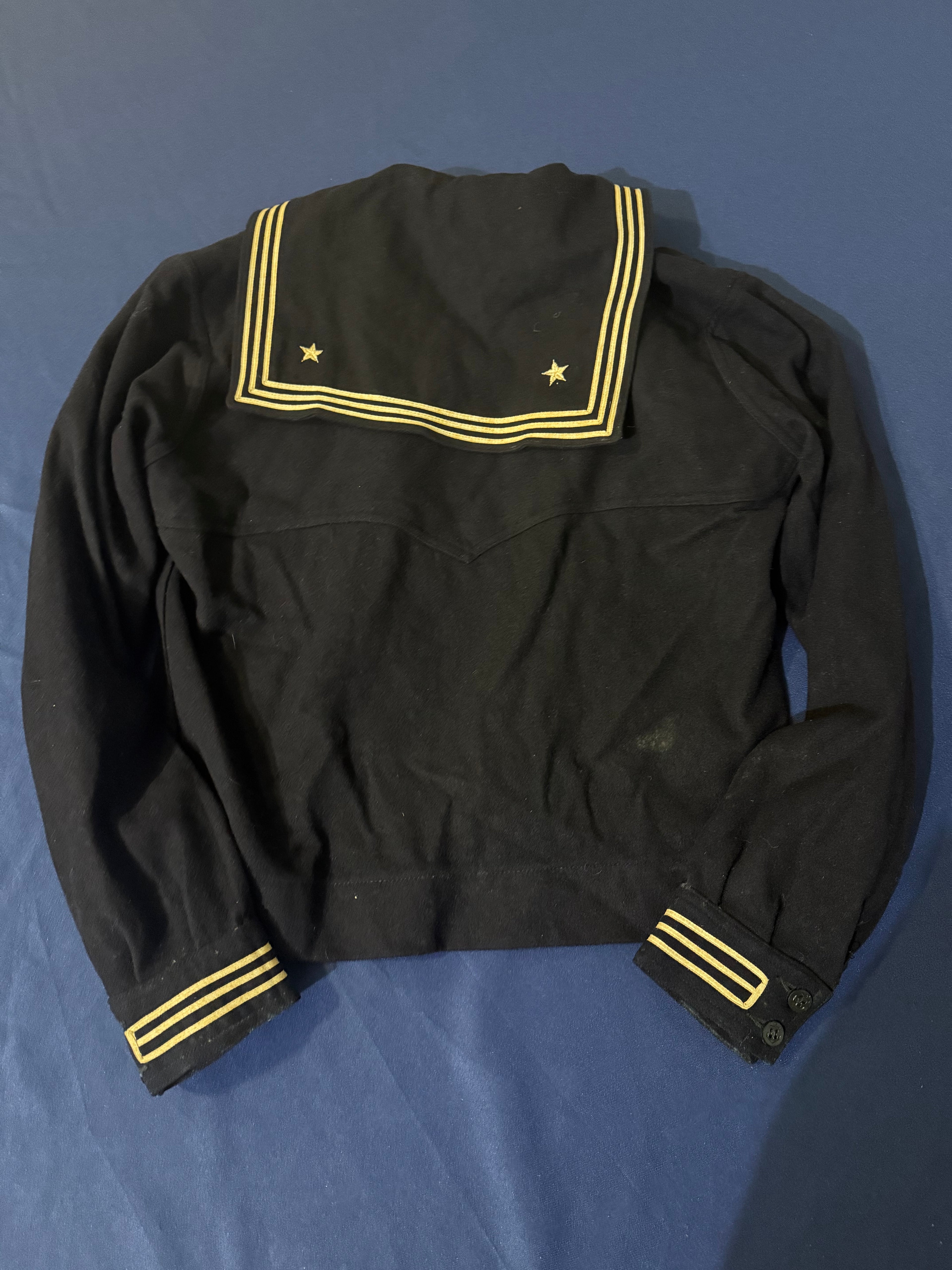 Ww2 US naval jumper modified for Mexican Navy use?