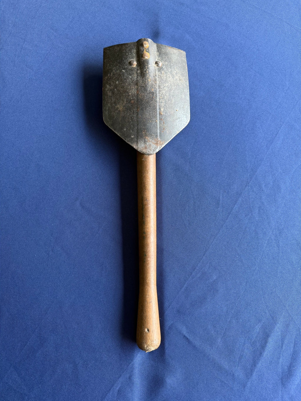 Original WWII U.S. Entrenching Shovel (Ames 1944)