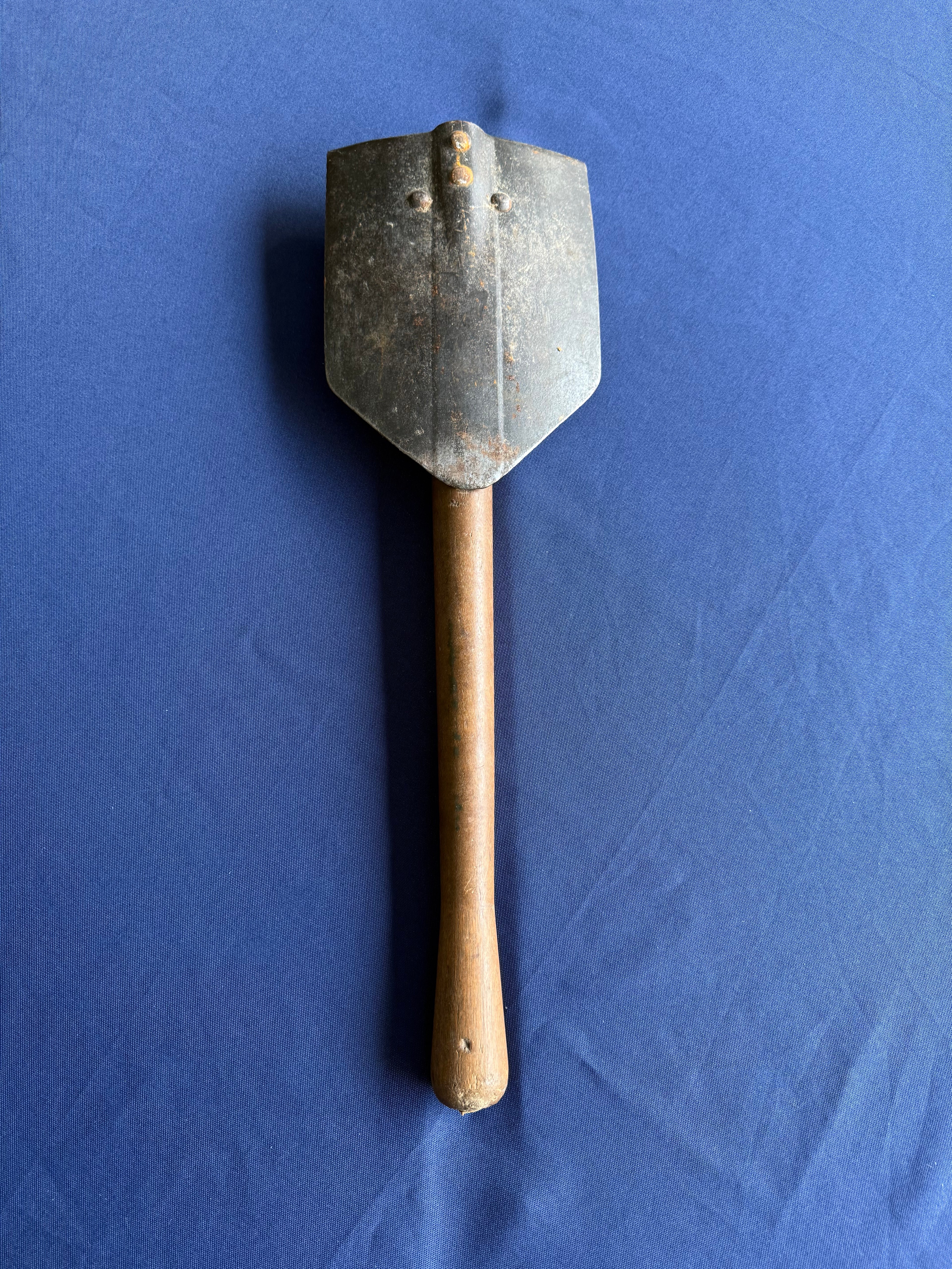 Original WWII U.S. Entrenching Shovel (Ames 1944)