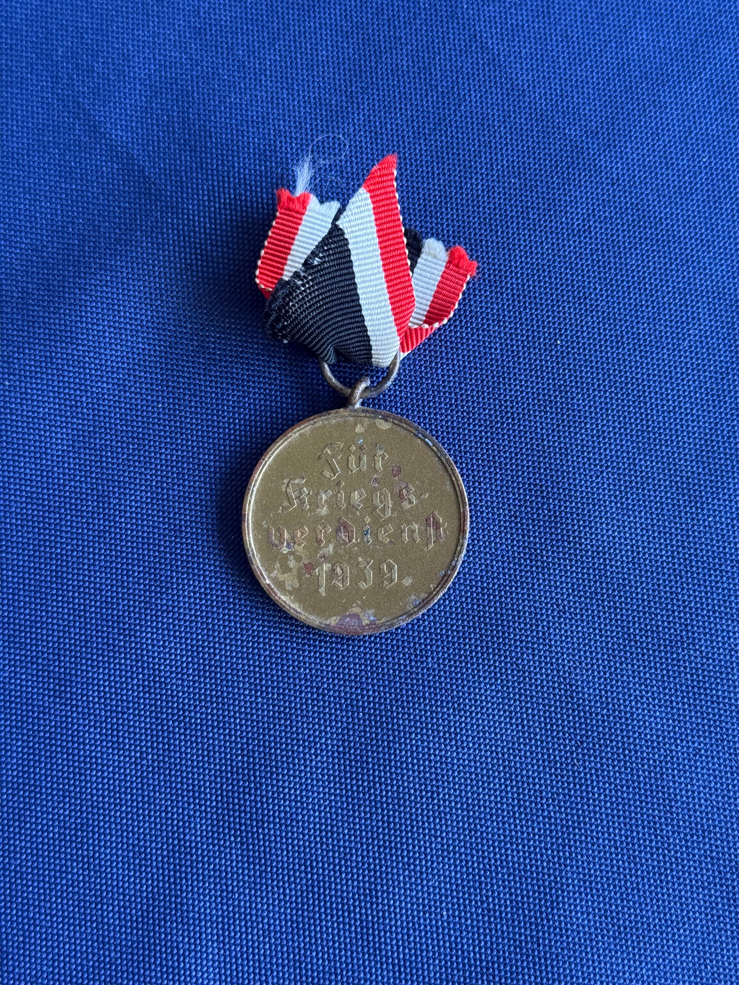 Original WWII German War Merit Medal (Kriegsverdienstmedaille)