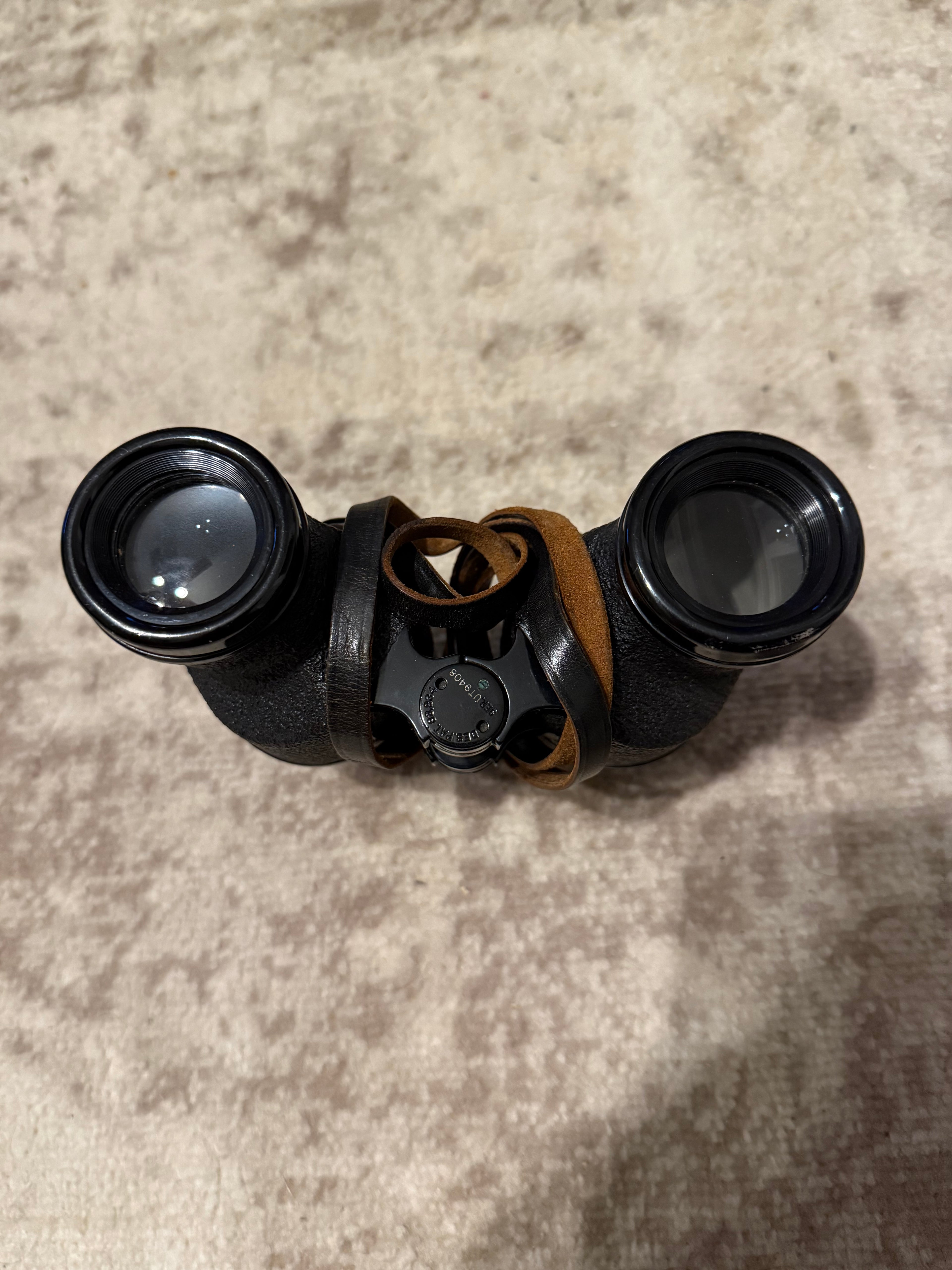 Ww2 USMC Binoculars and case