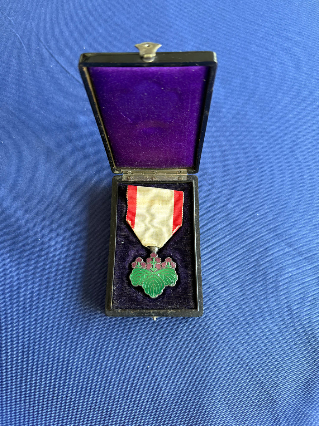 Original WWII Japanese Order of the Rising Sun – 7th Class with Case