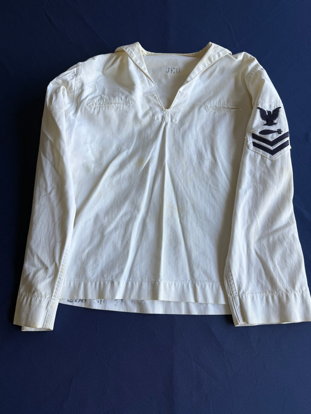 WWII U.S. Navy Torpedoman’s Mate White Jumper – Named J. E. Baird