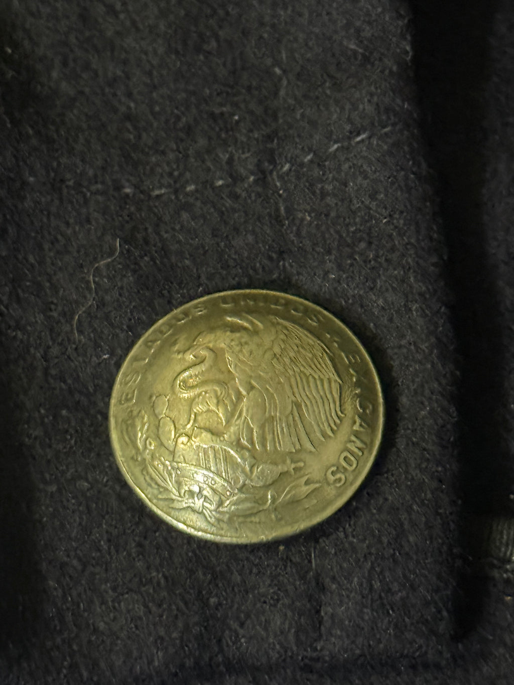 Ww2 US naval jumper modified for Mexican Navy use?