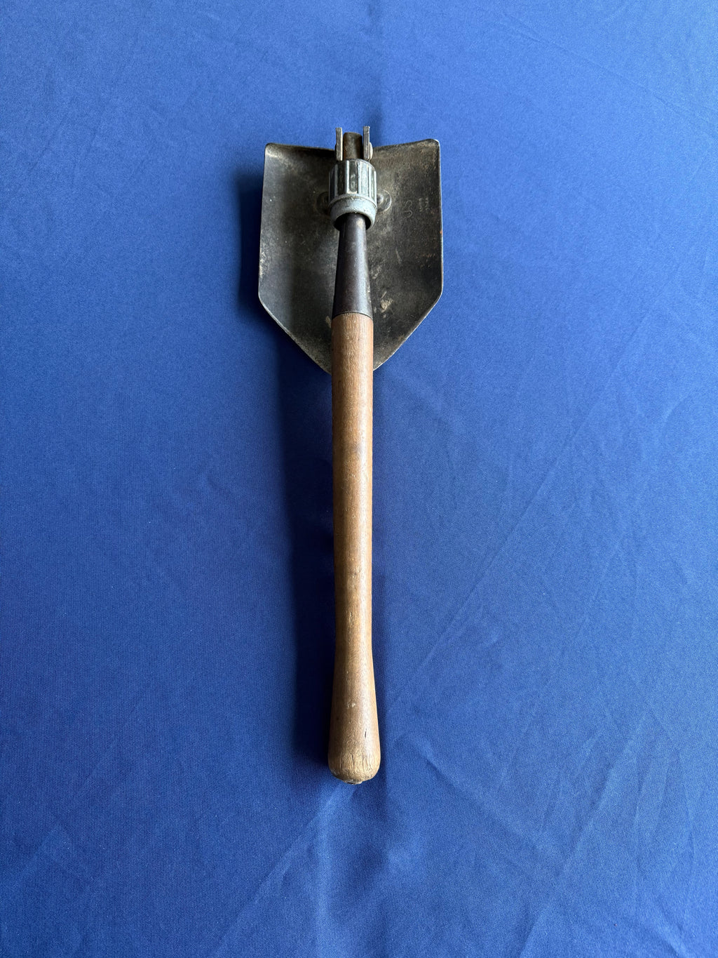 Original WWII U.S. Entrenching Shovel (Ames 1944)
