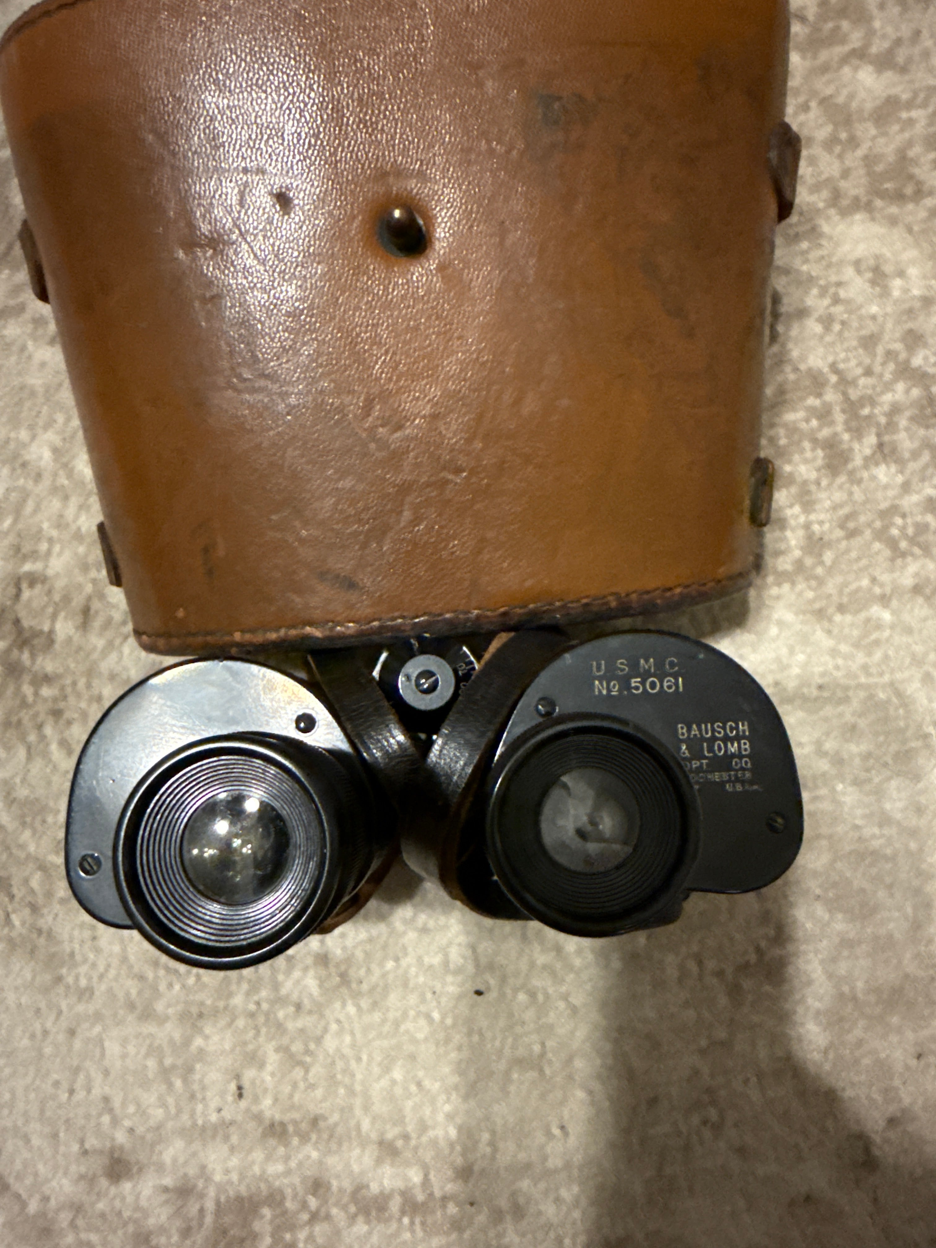 Ww2 USMC Binoculars and case